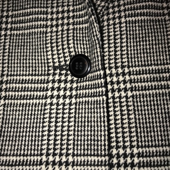 Tower Hill Tweed Blazer. - Picture 3 of 6